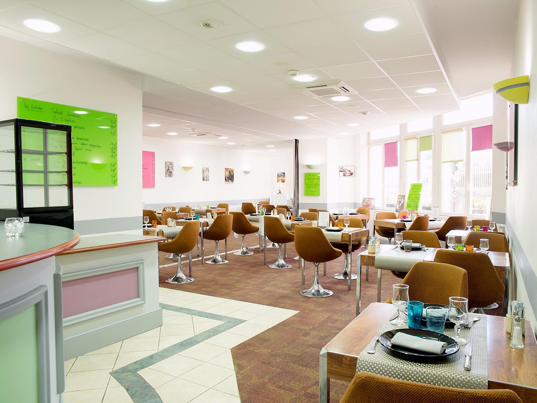 Logis Hotel De France Restaurant Le Lucullus Montmorillon Dış mekan fotoğraf
