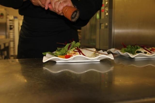 Logis Hotel De France Restaurant Le Lucullus Montmorillon Dış mekan fotoğraf
