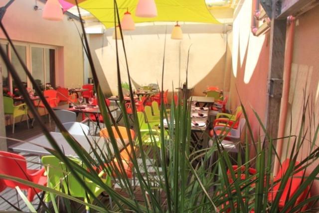 Logis Hotel De France Restaurant Le Lucullus Montmorillon Dış mekan fotoğraf