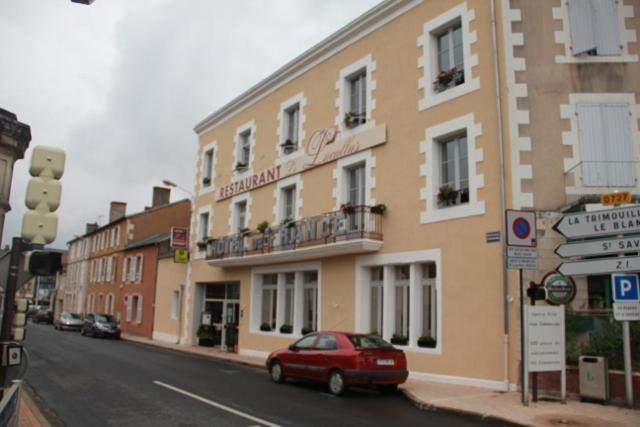 Logis Hotel De France Restaurant Le Lucullus Montmorillon Dış mekan fotoğraf