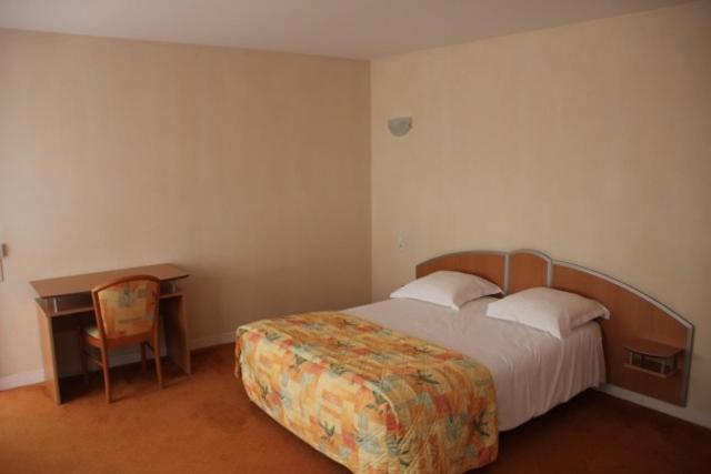 Logis Hotel De France Restaurant Le Lucullus Montmorillon Oda fotoğraf